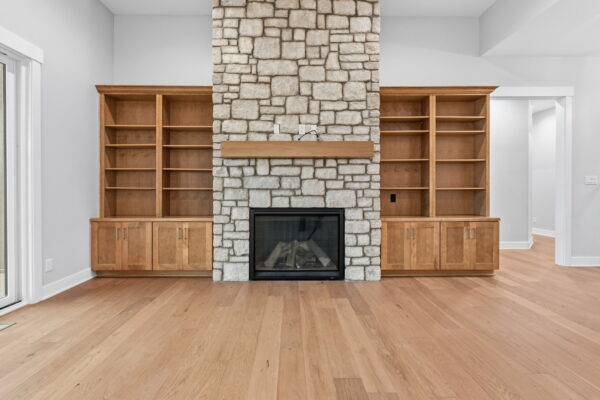 10-8073 Easton Ln-10