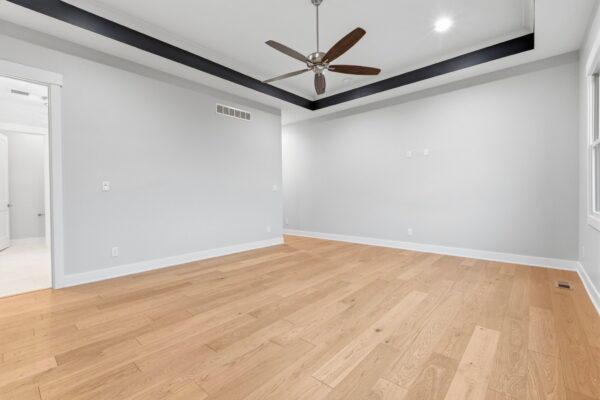 32-8073 Easton Ln-32