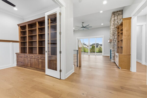 4-8073 Easton Ln-4