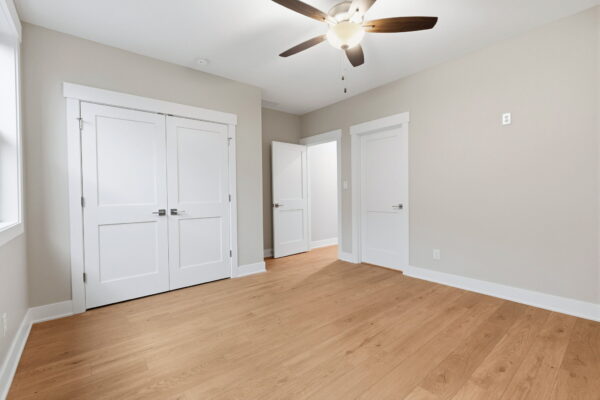 61-8073 Easton Ln-61
